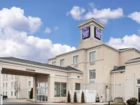 Sleep Inn & Suites Sheboygan 2*