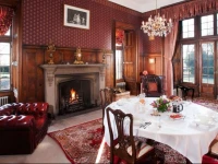 Heads Nook Hall 5*