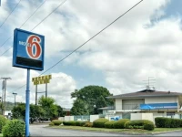 Motel 6 Conway 2*