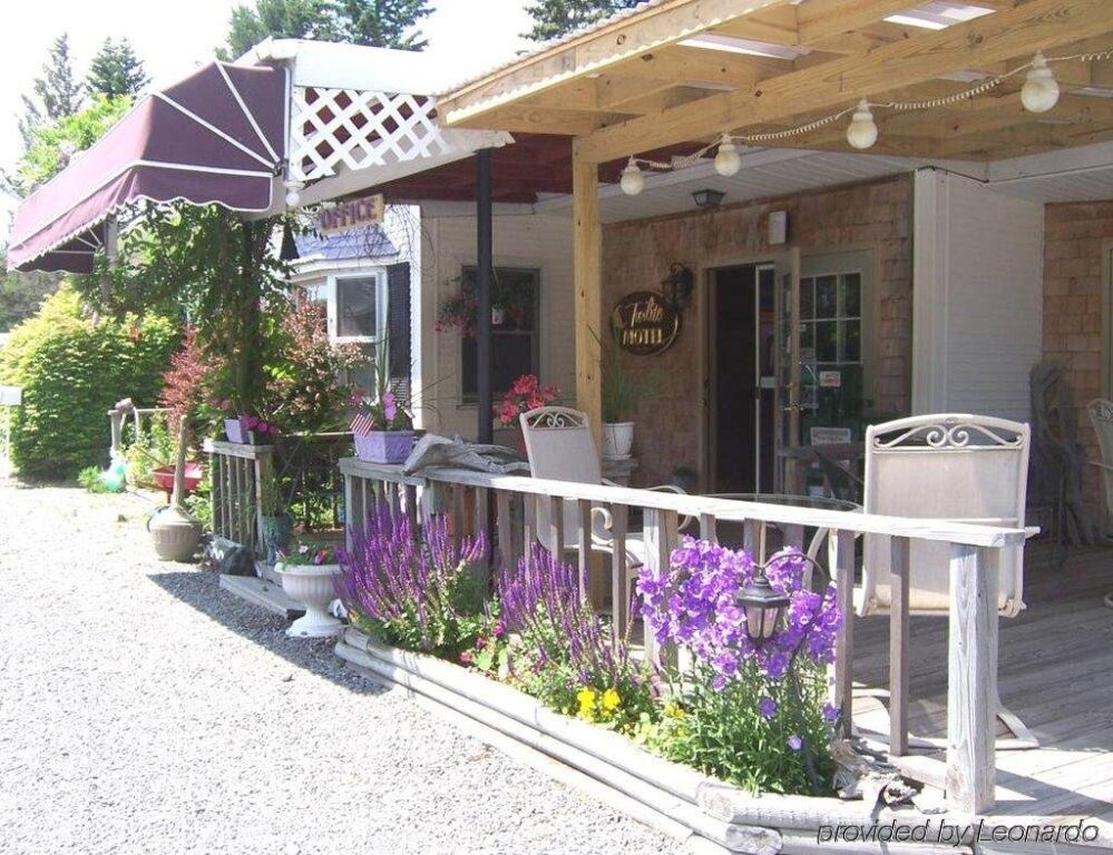 Twilite Motel 2*