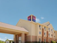 Comfort Suites at Royal Ridges 2*