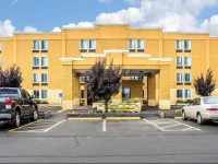 Quality Inn Dunmore 2*