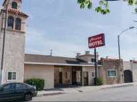 Mission Motel 2*