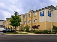 Comfort Inn & Suites Airport Dulles-Gateway 2*