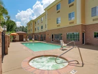 Comfort Suites Alexandria 2*