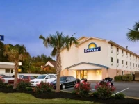 Days Inn Greenwood 2*