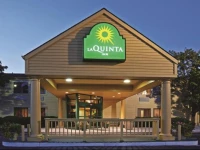 La Quinta Inn Sheboygan 3*