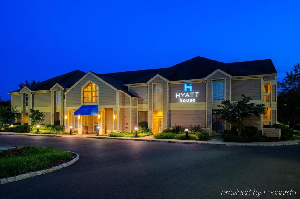 Hyatt House Bridgewater 3*