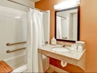 Fairfield Inn & Suites Saratoga Malta 3*