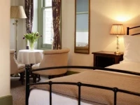Ashley House Bed and Breakfast 3*