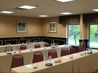 Hampton Inn Long Island/Commack 3*