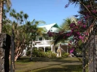 Lava Tree Tropic Inn 4*