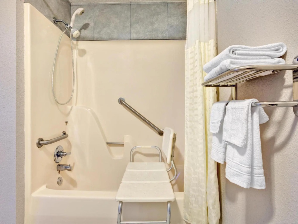 Days Inn Hernando 2*
