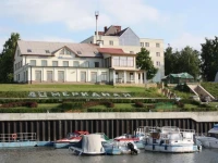 40-й Меридиан Яхт-клуб отель 3*