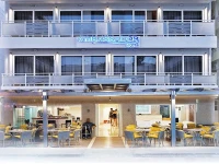 Ambassador 3*
