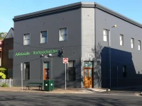 Adelaide Backpackers Inn 4*