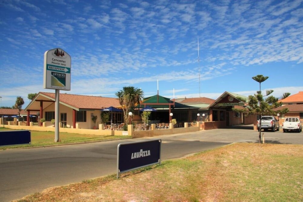 Cervantes Pinnacles Motel 3*