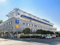 ibis budget Duisburg City am Innenhafen 1*