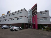 Cerise Auxerre 3*