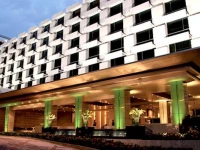 Holiday Inn Bangkok 4*