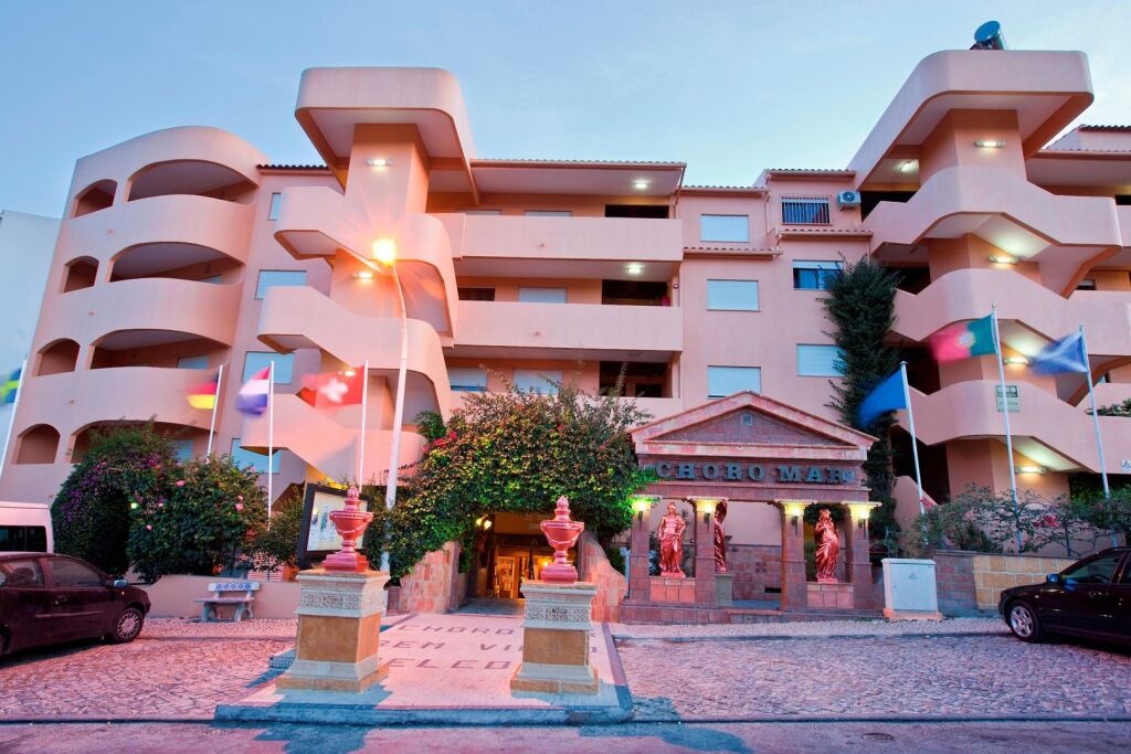 Choromar Apartments 3*
