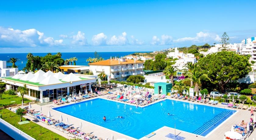 Clube Praia da Oura 3*