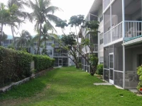 7 Mile Beach Resort 2*