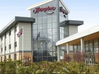 Hampton by Hilton Corby 3*