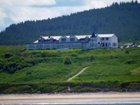 Cullen Bay Hotel 3*