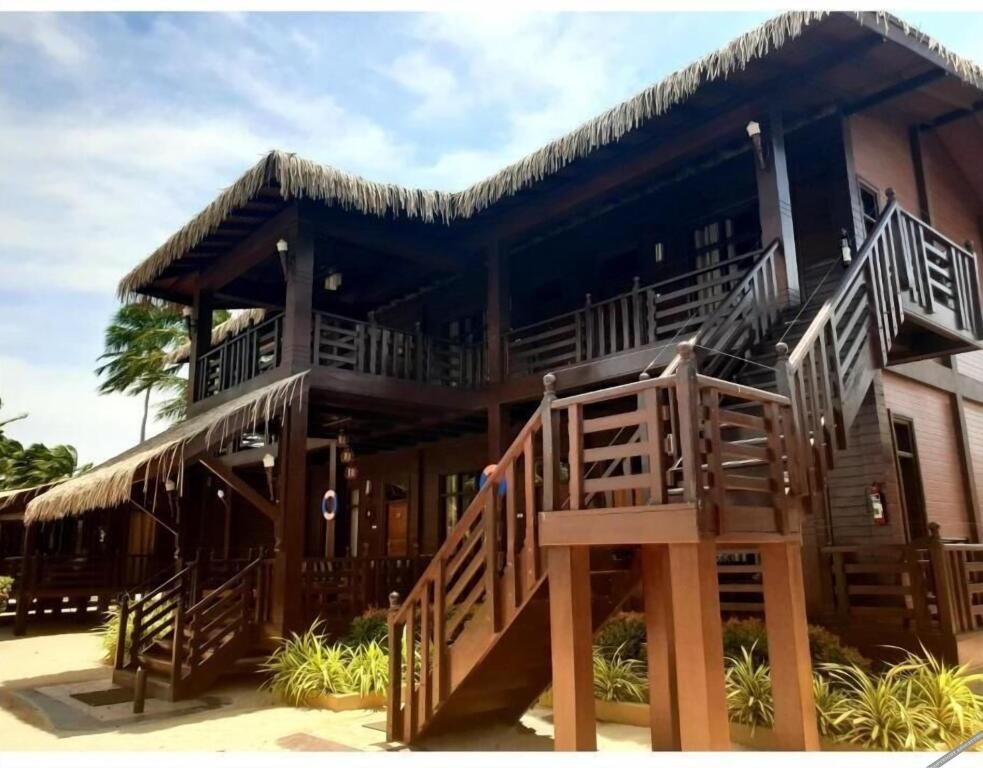 Nilaveli Beach Resort 3*