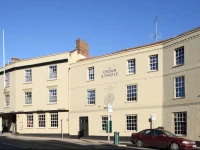 The Crown and Thistle 2*