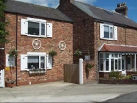 Fifth Milestone Cottage 1*