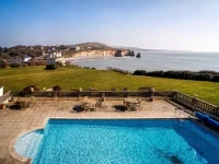 Freshwater Bay House 4*