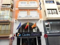 Quatre Llunes 