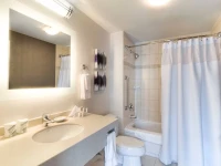 SpringHill Suites Old Montreal 