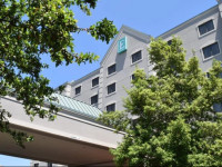 Embassy Suites Houston - Near the Galleria