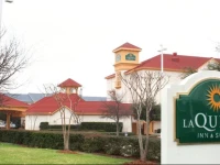 La Quinta Inn & Suites Dallas Plano West 3*