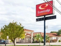 Econo Lodge Inn & Suites Fiesta Park 1*