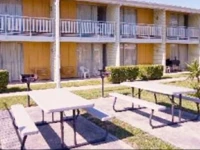 Mid Towne Inn & Suites 2*