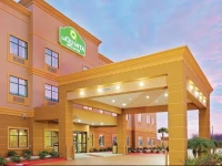 La Quinta Inn & Suites Pasadena North 2*