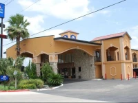 Americas Best Value Inn Buda 2*