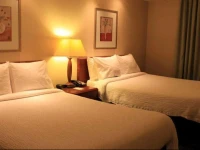Fairfield Inn & Suites Denton 2*