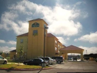 La Quinta Inn & Suites Alice 2*