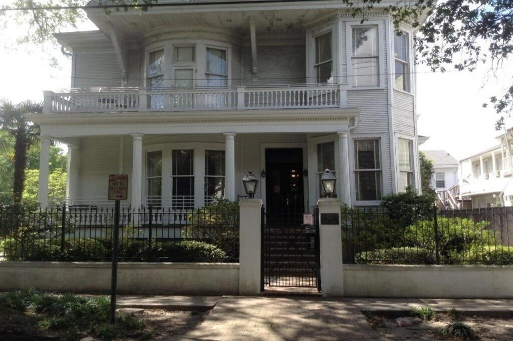 The Queen Anne 3*