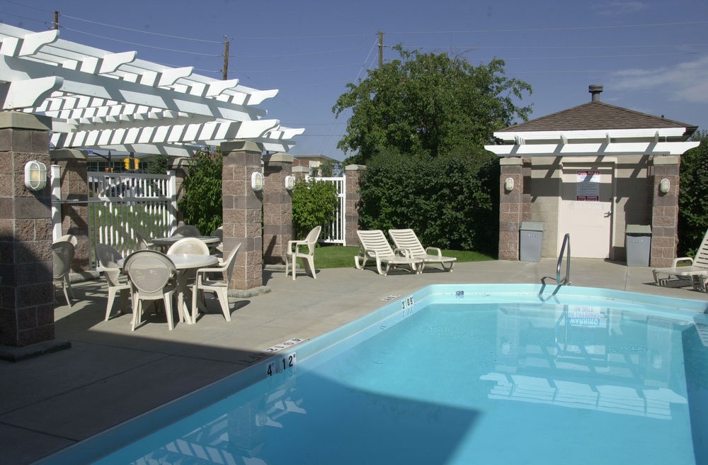 Holiday Inn Express Boulder 3*