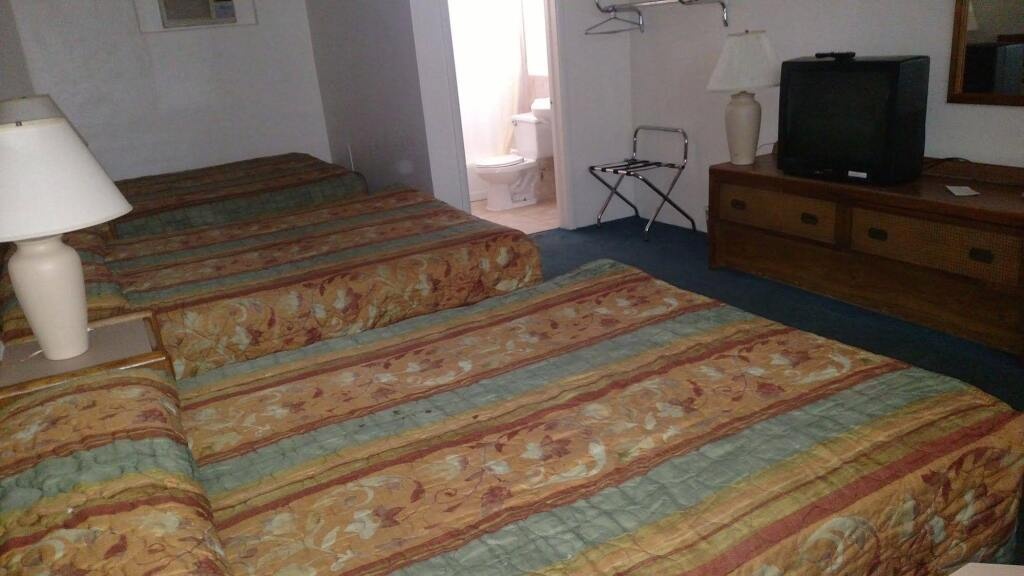 Budget Inn 