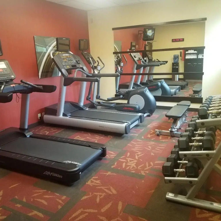 Courtyard Fort Collins 3*