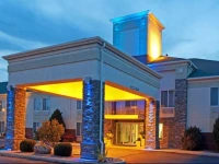 Holiday Inn Express la Junta 2*
