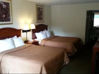 Econo Lodge Inn & Suites Gulfport 2*