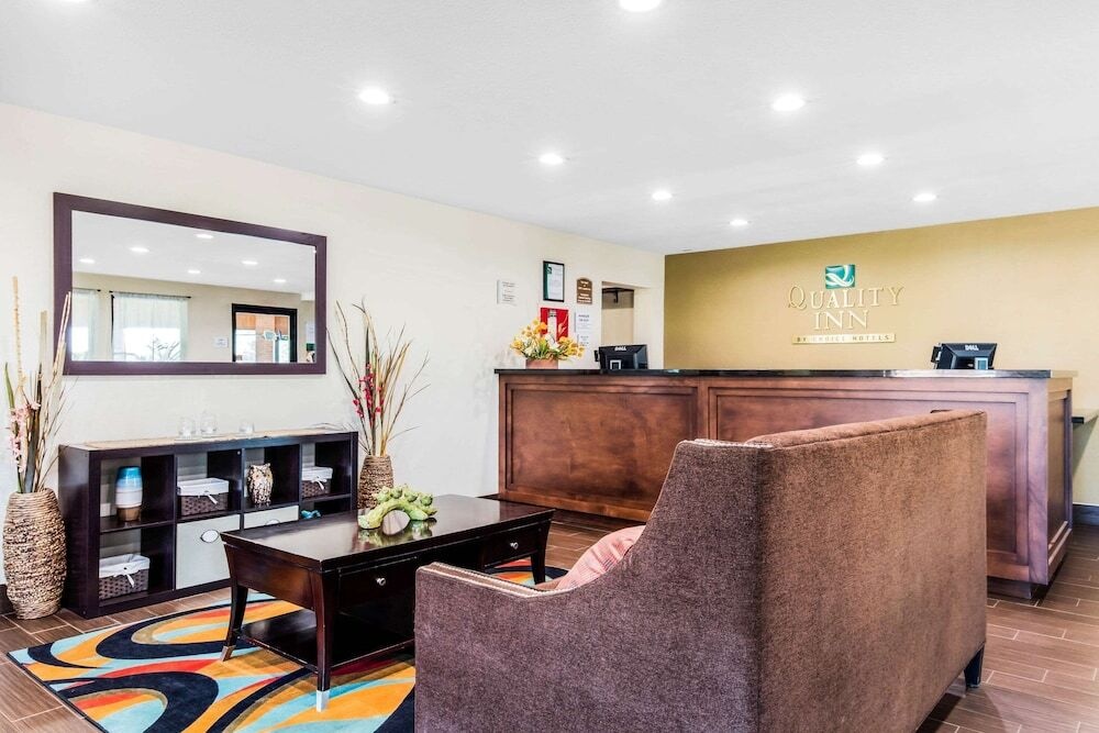Econo Lodge Batesville 2*